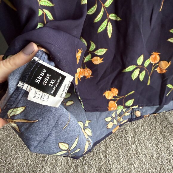 SHEIN Blue with orange florals - Picture 3 of 3